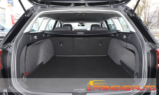VOLKSWAGEN Passat Variant usata, con Controllo trazione