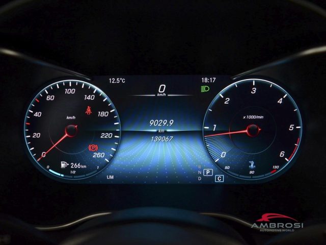 MERCEDES-BENZ GLC 220 usata 11