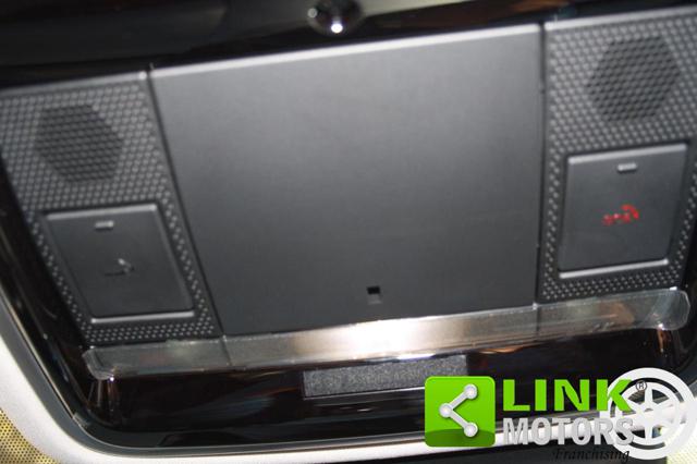 LAND ROVER Range Rover Velar usata, con Pneumatici quattro stagioni