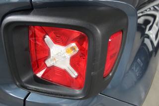 JEEP Renegade usata, con Servosterzo