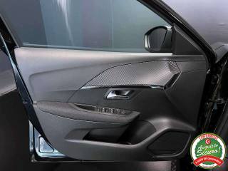 PEUGEOT 208 usata, con Autoradio