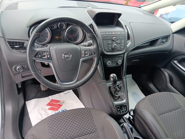 OPEL Zafira Tourer usata, con Chiusura centralizzata