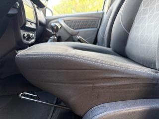 DACIA Duster usata, con Sensori di parcheggio posteriori