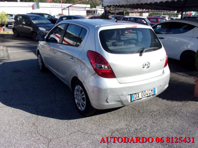 HYUNDAI i20 usata, con Climatizzatore