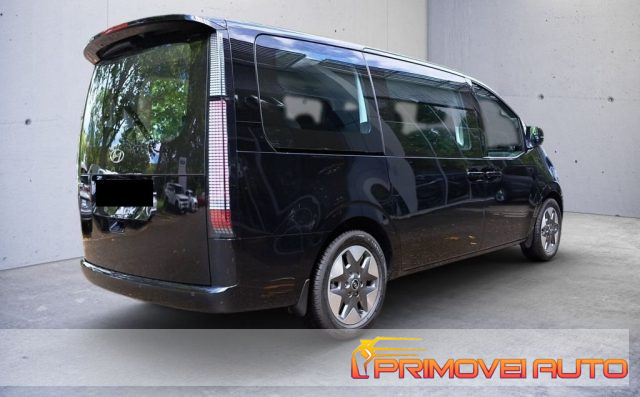 HYUNDAI Staria usata, con Climatizzatore