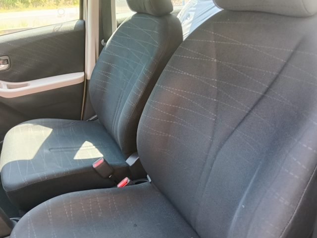 TOYOTA Yaris usata, con Specchietti laterali elettrici