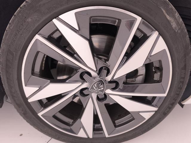 PEUGEOT 308 usata, con Volante multifunzione