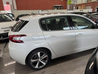 PEUGEOT 308 usata, con Controllo automatico clima
