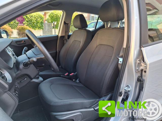 HYUNDAI i10 usata, con Autoradio