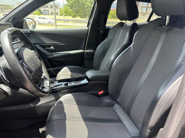 PEUGEOT 2008 usata, con Cruise Control