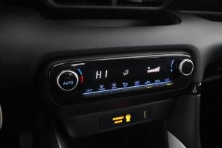 TOYOTA Yaris usata 8