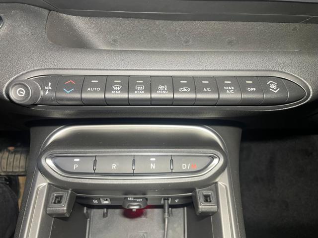 JEEP Avenger usata, con Volante in pelle