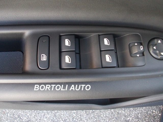 JEEP Avenger usata, con Volante multifunzione
