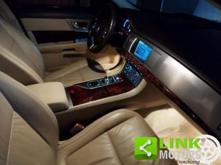 JAGUAR XF usata, con Fari Xenon