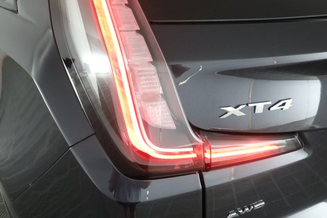 CADILLAC XT4 usata 10