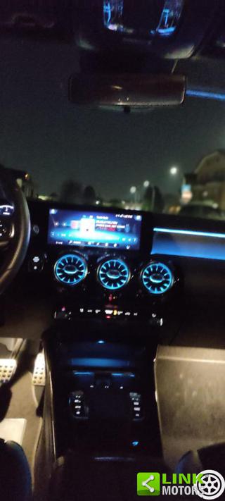 MERCEDES-BENZ A 200 usata, con Volante multifunzione