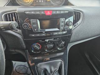 LANCIA Ypsilon usata, con Servosterzo