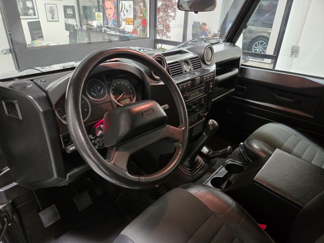 LAND ROVER Defender usata, con Climatizzatore