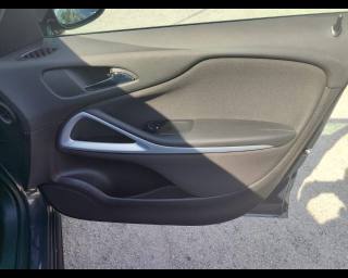 OPEL Zafira Tourer usata, con Controllo trazione