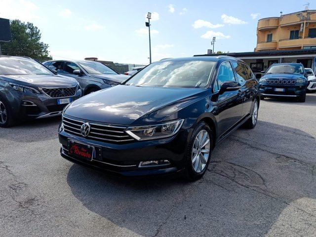 VOLKSWAGEN Passat Variant usata, con Airbag laterali
