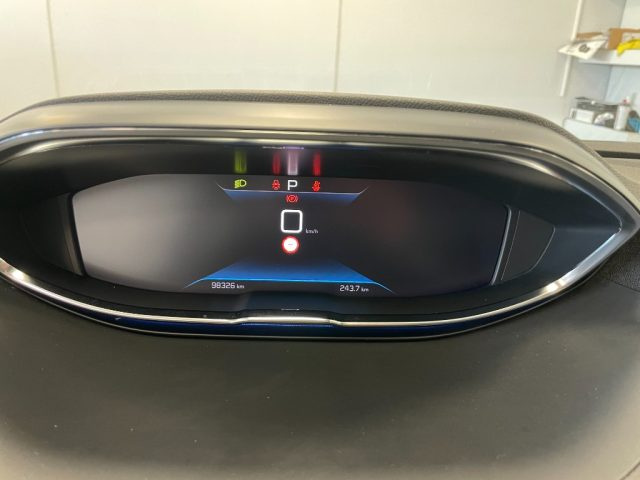 PEUGEOT 3008 usata, con Sistema di navigazione