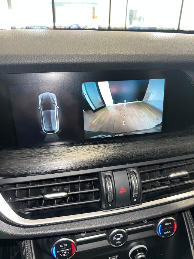 ALFA ROMEO Stelvio usata, con Sistema di navigazione