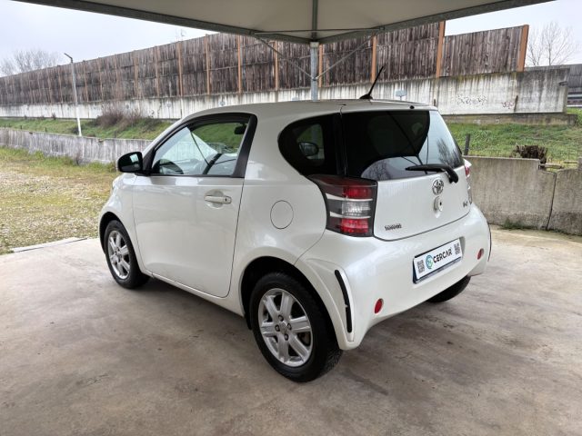 TOYOTA iQ usata, con Airbag Passeggero