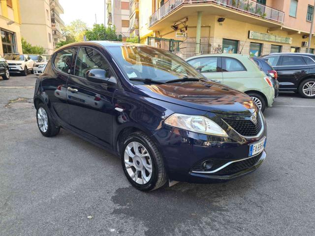 LANCIA Ypsilon usata, con ABS