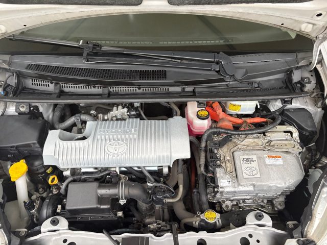 TOYOTA Yaris usata, con Luci diurne LED