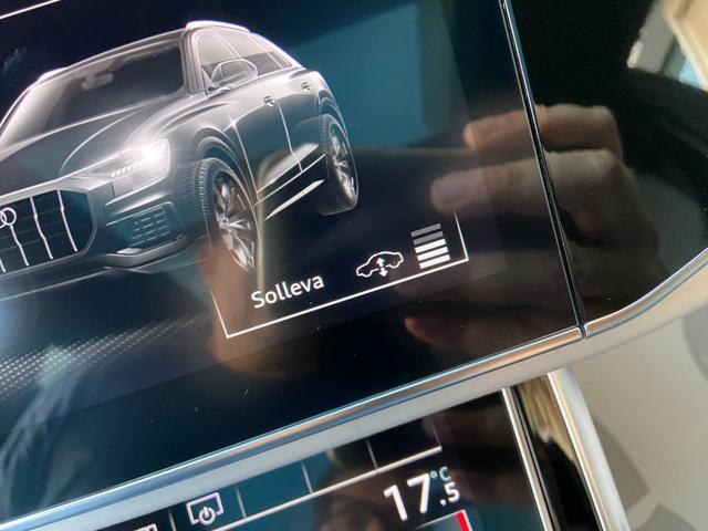 AUDI Q8 usata, con Volante in pelle