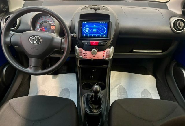 TOYOTA Aygo usata, con Sistema di navigazione