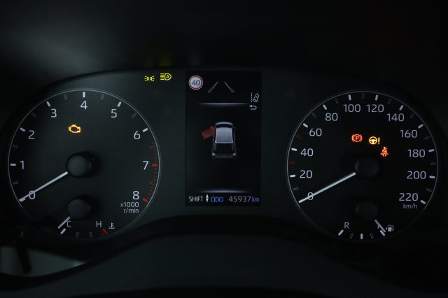TOYOTA Yaris usata 6