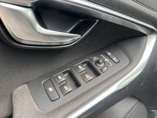 VOLVO V40 usata, con Autoradio