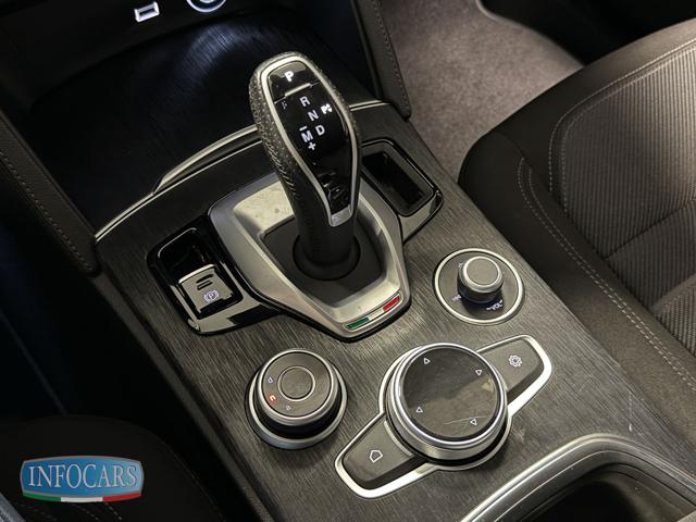 ALFA ROMEO Stelvio usata, con Sistema di navigazione