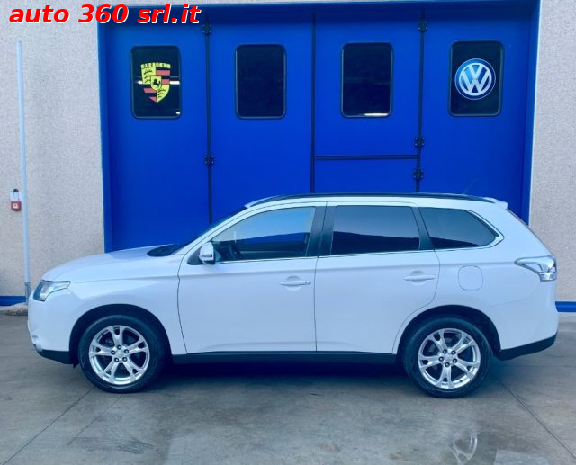 MITSUBISHI Outlander usata, con Airbag
