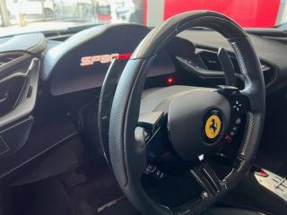 FERRARI SF90 usata, con ESP