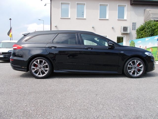 FORD Mondeo usata, con Autoradio