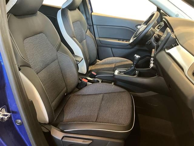 RENAULT Captur usata, con Sistema di navigazione