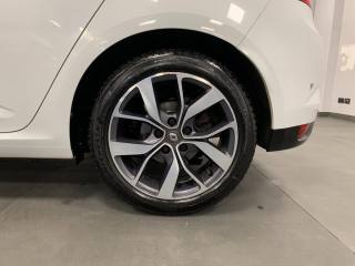 RENAULT Megane usata, con Volante multifunzione