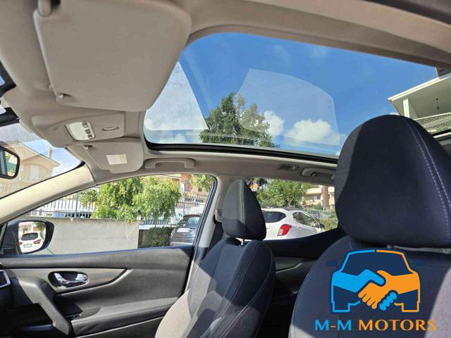 NISSAN Qashqai usata, con USB