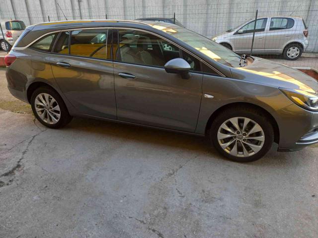 OPEL Astra usata, con Controllo trazione