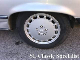 MERCEDES-BENZ SL 560 usata 18