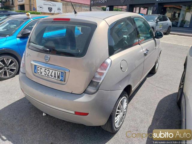 LANCIA Ypsilon usata, con Chiusura centralizzata