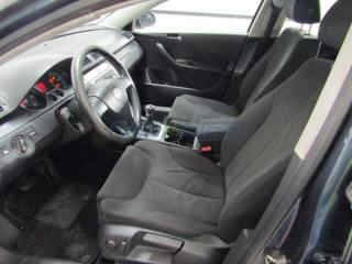 VOLKSWAGEN Passat usata, con Autoradio