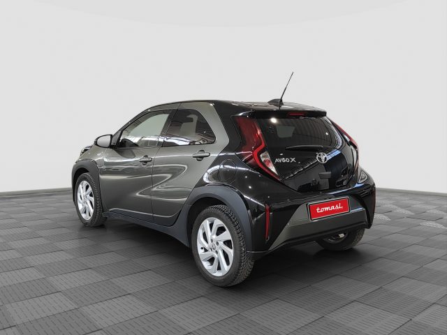 TOYOTA Aygo X usata 2
