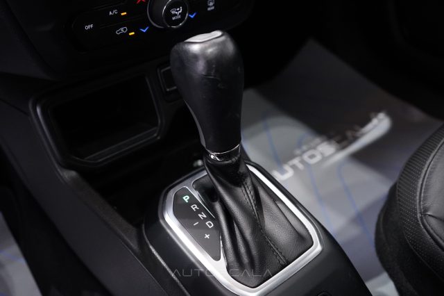 JEEP Renegade usata, con USB
