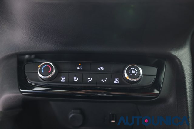 OPEL Corsa usata, con Autoradio digitale