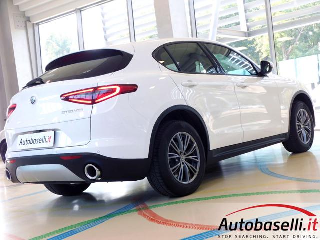 ALFA ROMEO Stelvio usata, con Sensori di parcheggio posteriori