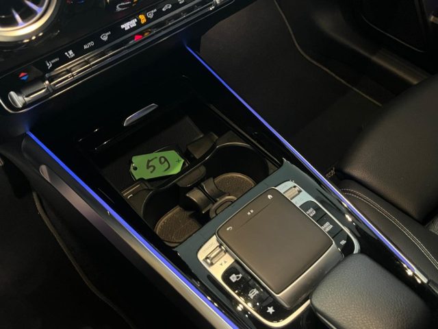 MERCEDES-BENZ GLB 200 usata, con Fari LED