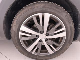 PEUGEOT 3008 usata, con Isofix